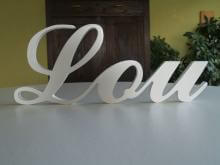 Witte letters Lou